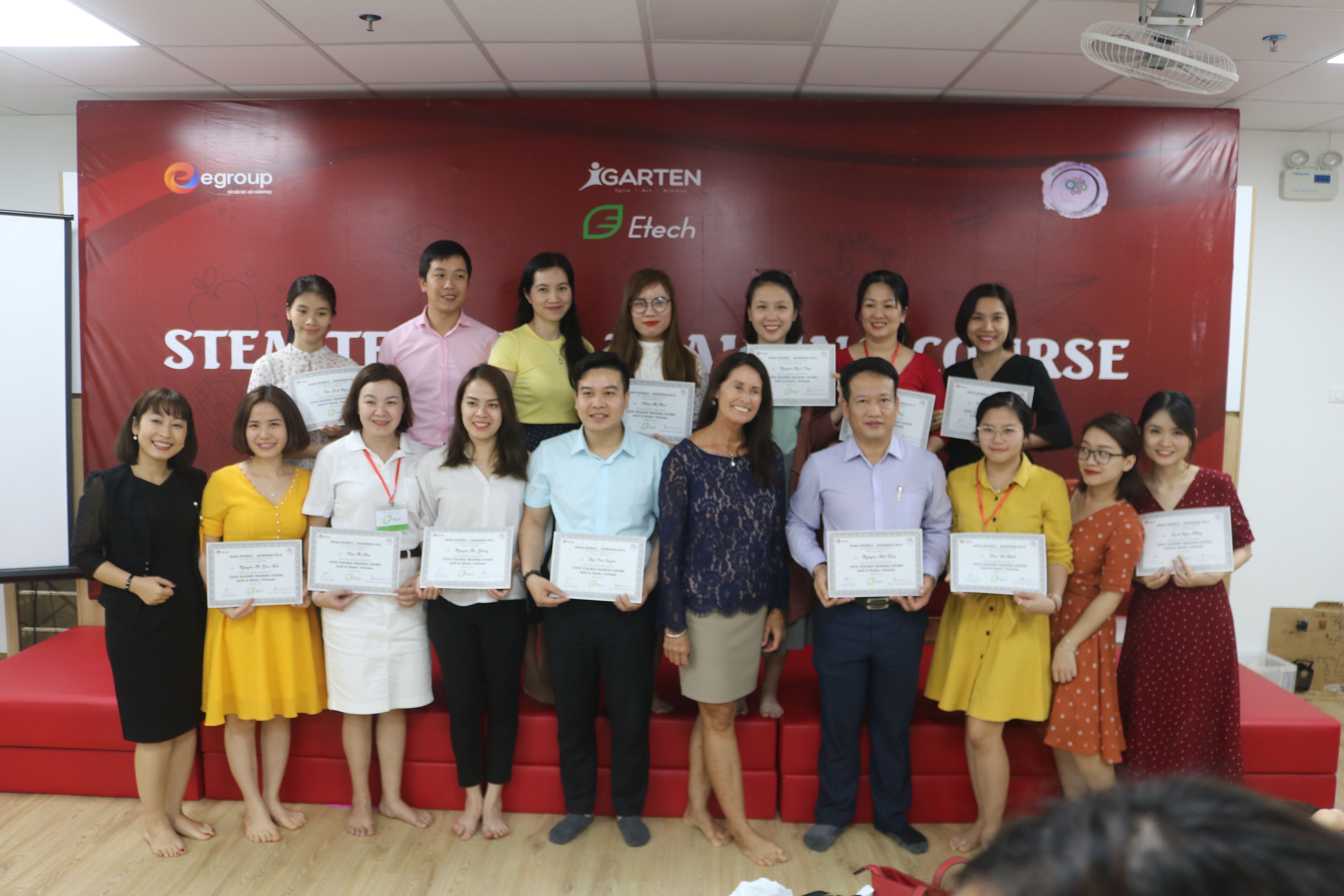 STEM teacher training Vietnam STEAMeGarten Apax by Dr. Diana Wehrell-Grabowski